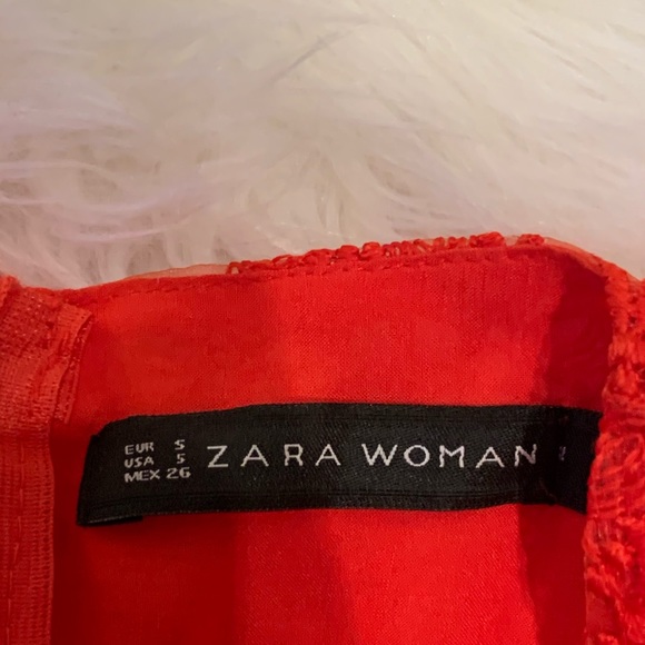 Red lace mini dress by Zara - Picture 4 of 4